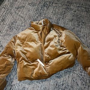 XL gold PUFFER COAT NEVER WORN